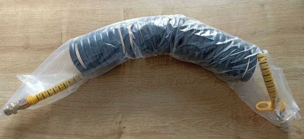 Przewód hamulcowy pneumatyczny spiralny M22x1.5, 7m do przyczep, żółty – zdjęcie 3