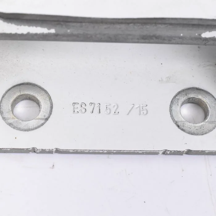 Zawiasy Klapy Bagażnika A4477400037 A4477401137 Mercedes Vito W447 V-Class – zdjęcie 5