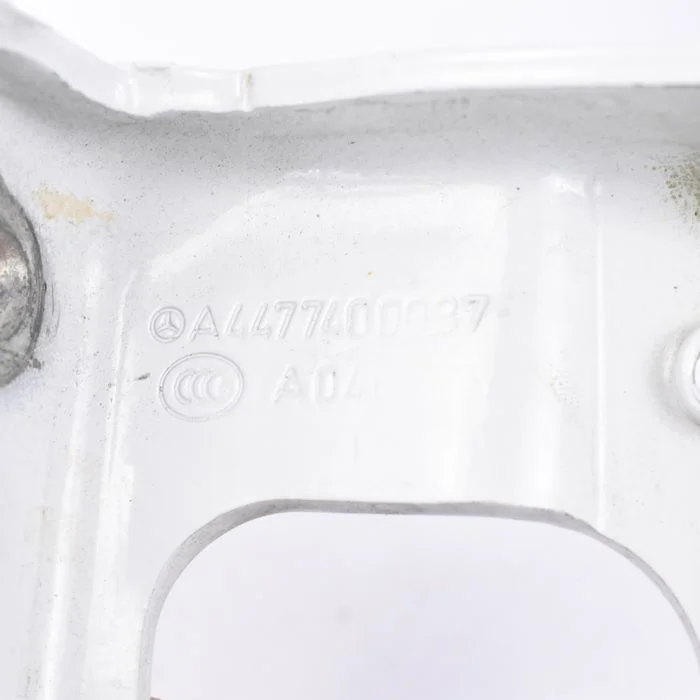 Zawiasy Klapy Bagażnika A4477400037 A4477401137 Mercedes Vito W447 V-Class – zdjęcie 8