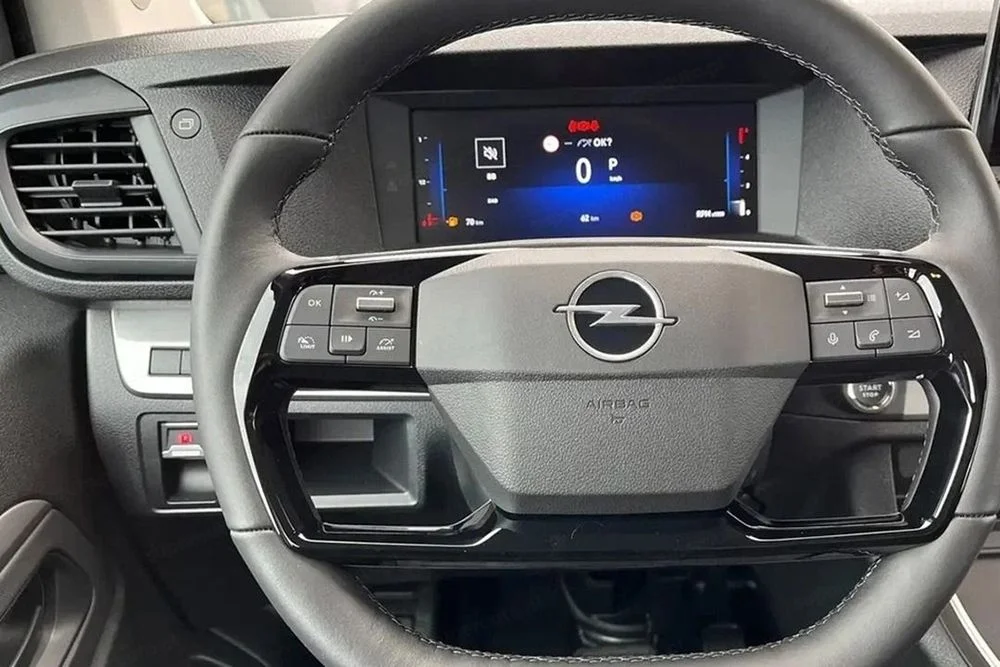 Opel Vivaro XL L2H1 Zabudowa Brygadowa 2.2 150KM Hak Holowniczy ! Kamera Cofania ! Radio 10 ! – zdjęcie 8