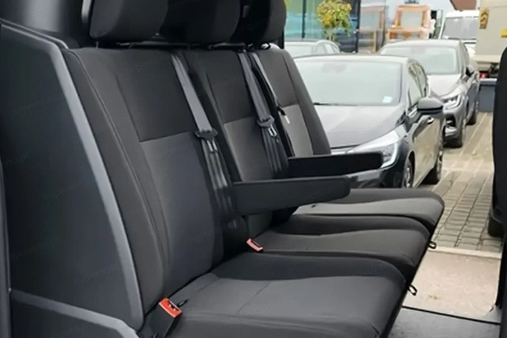 Opel Vivaro XL L2H1 Zabudowa Brygadowa 2.2 150KM Hak Holowniczy ! Kamera Cofania ! Radio 10 ! – zdjęcie 5
