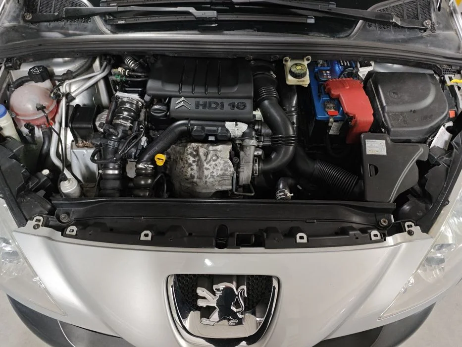 Peugeot 308 SW 1.6 HDI, nowy: rozrząd, hamulce, sprzęgło/dwumasa, doinwestowany bez wkładu na start, idealny na dojazdy oraz na codzień – zdjęcie 11