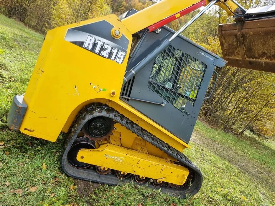 Gehl RT215 Udzwig 2,5 tony Amerykańska Ładowarka 2020rok silnik Yanmar 1900h z Norwegi jak Nowa Kamera Klima Potężna Moc Zero luzów wycieków serwisowany w DEKRA BMWT jak Nowa z Salonu YANMAR – zdjęcie 7