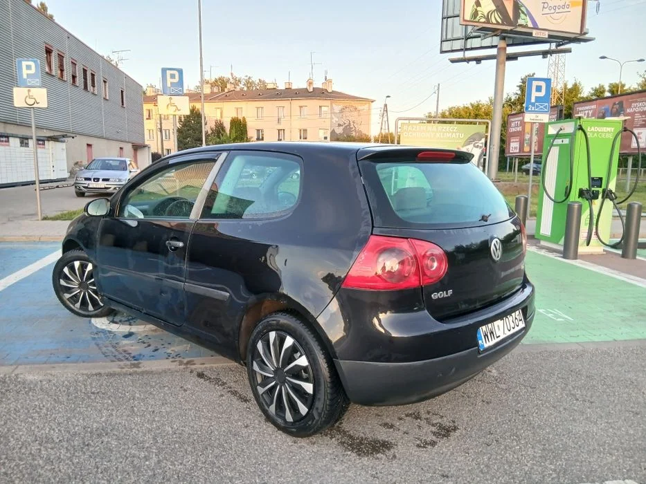 Volkswagen Golf 5 1,9 tdi 05r sprawny jeżdżący ekonomiczny 90 koni sprawna klima – zdjęcie 4
