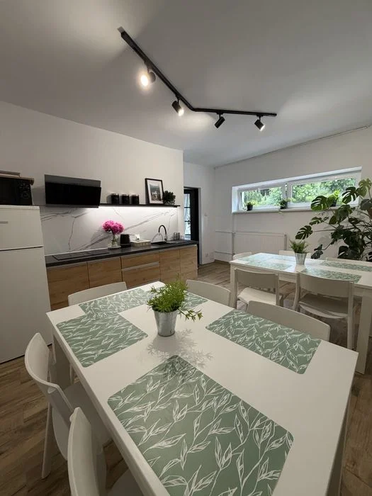 Duże pokoje z widokiem na góry – zdjęcie 4