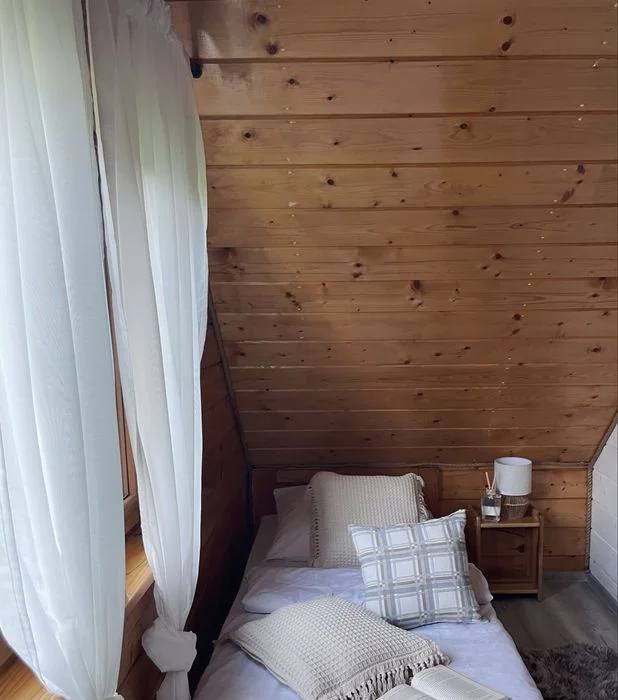 WOLNY TEN WEEKEND Domek z prywatnym JACUZII blisko górskich szlaków - LAS, BALIA, SAUNA, GRILL – zdjęcie 8