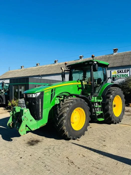 John Deere 8260R 260/300 KM silnik 9 litrów! Pneumatyka, miękka ośka