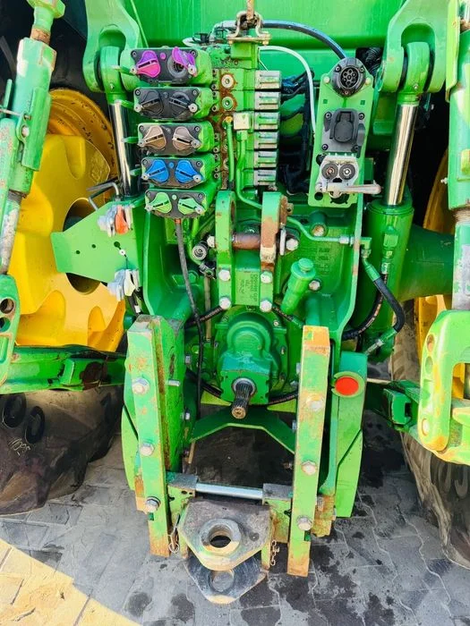 John Deere 8260R 260/300 KM silnik 9 litrów! Pneumatyka, miękka ośka – zdjęcie 8
