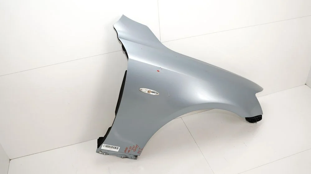 Błotnik prawy przód przedni lexus is ii 05-10r 8r6 – zdjęcie 3