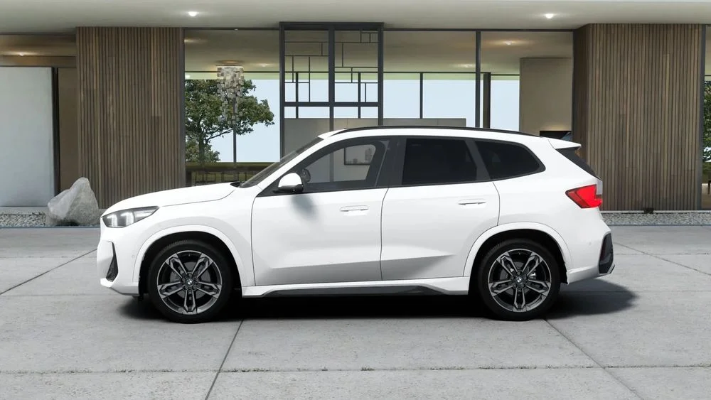 BMW X1 sDrive18i 136 KM - Pakiet M Sport - Pakiet Premium - Od Ręki! – zdjęcie 3