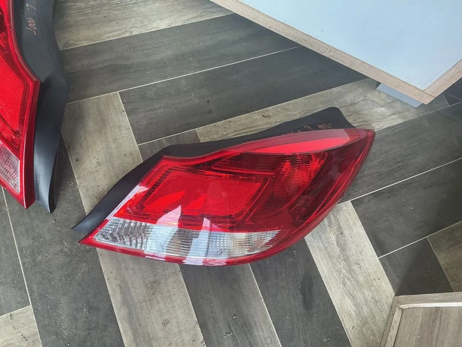 Opel Insignia A Lampa Prawa Lewa Tył Tylna Komplet – zdjęcie 3