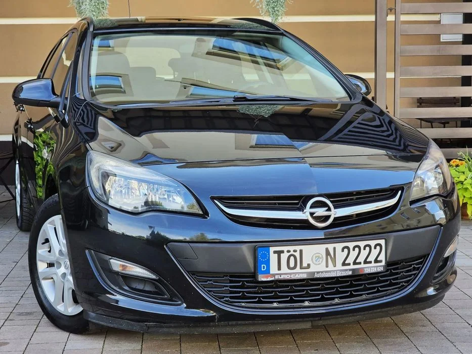 Opel Astra // cosmo // 1.4 TB // 140 PS // 166 000 km // Klimatron // Hak – zdjęcie 2