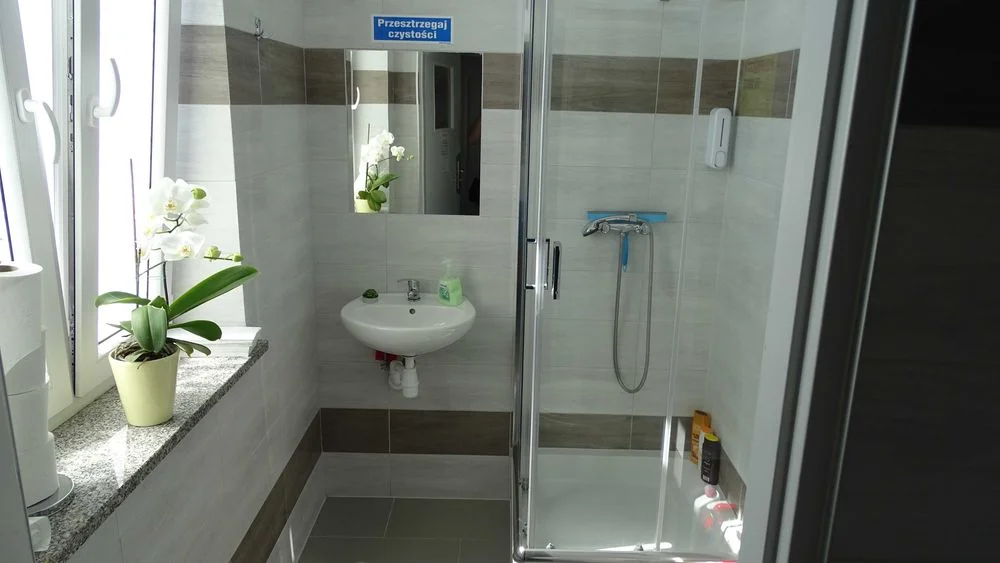 Noclegi w Sądzie - kwatery pracownicze – zdjęcie 11