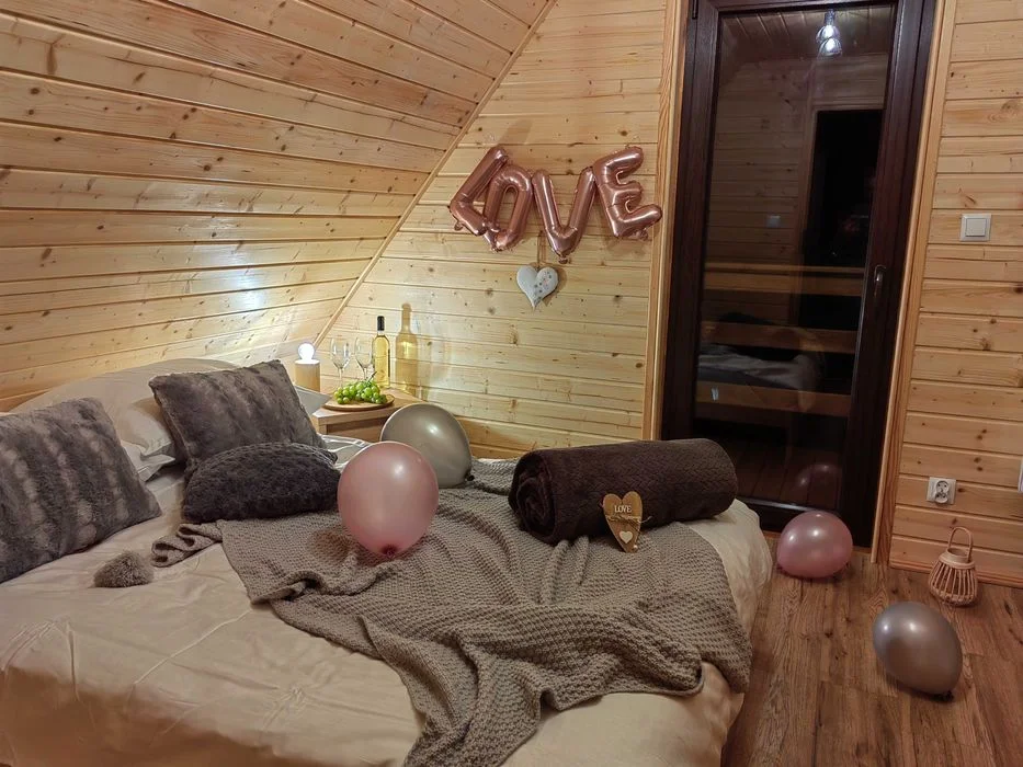 Całoroczne domki do wynajęcia pod Rzeszowem jacuzzi basen sauna alpaki – zdjęcie 9