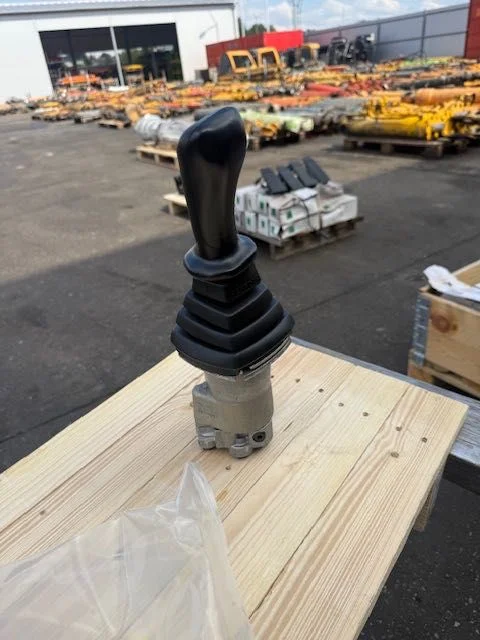 Rexroth Joysticks NEW 4TH6 nowy do koparki gąsienicowej lub kołowej – zdjęcie 5
