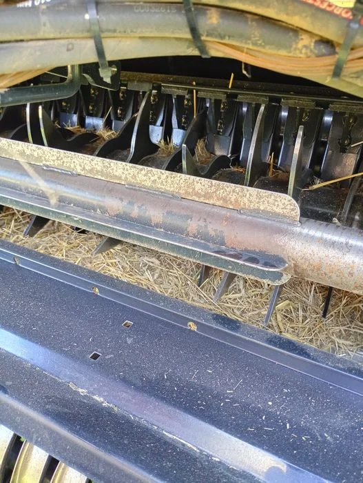 Prasa New Holland roll belt 180 – zdjęcie 7