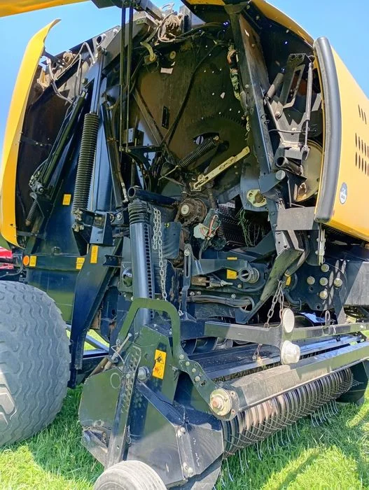 Prasa New Holland roll belt 180 – zdjęcie 5