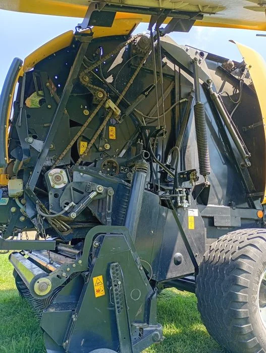 Prasa New Holland roll belt 180 – zdjęcie 6