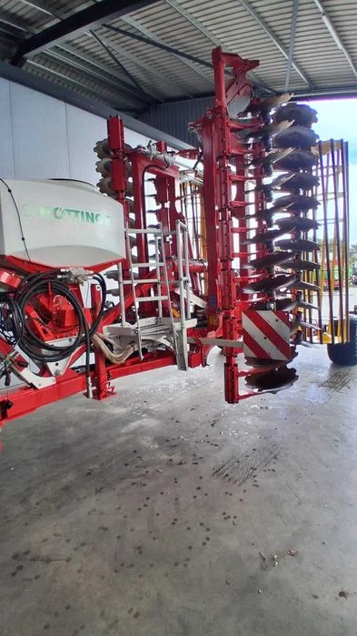 Brona talerzowa Pottinger Terradisc 6m + aplikator tegosem 500 xl , jak nowa 2024r, tylko 500ha! – zdjęcie 2