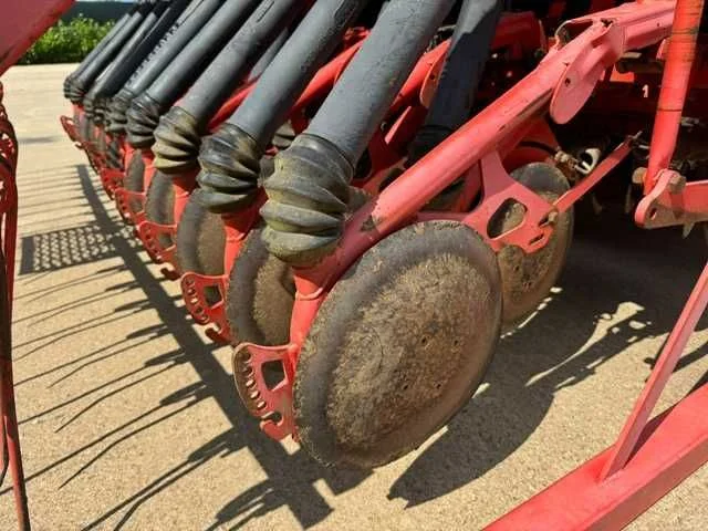 Siewnik 3m z agregatem uprawowym Maschio Gaspardo dama 300 – zdjęcie 4