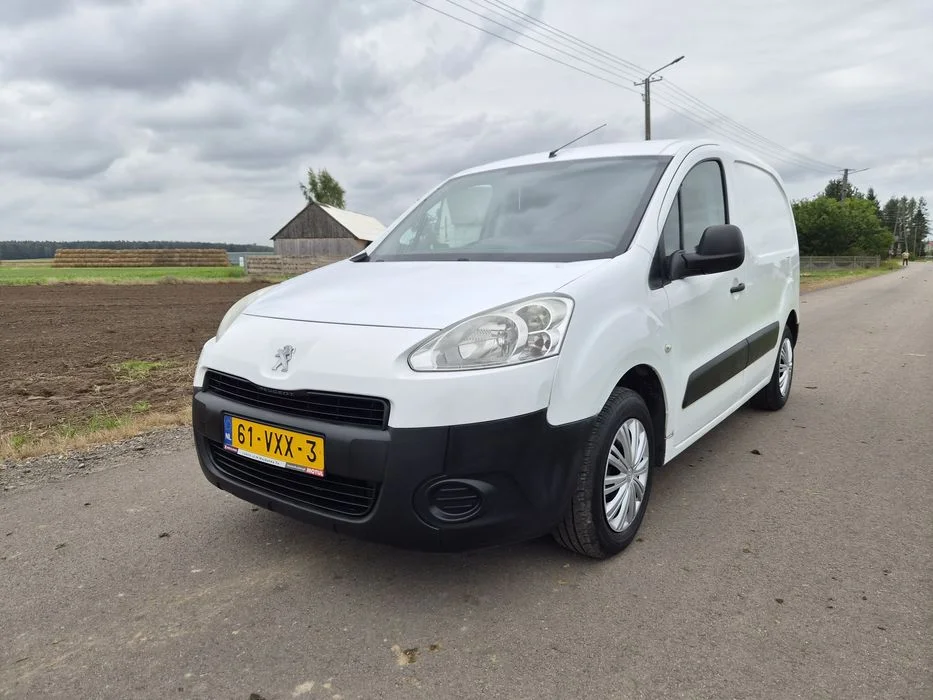 Peugeot_Partner_2013r._Klima_HAK_supe_stan!