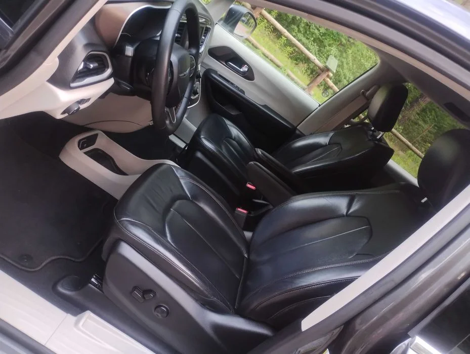 Chrysler Pacifica 2022 38tys.km – zdjęcie 7