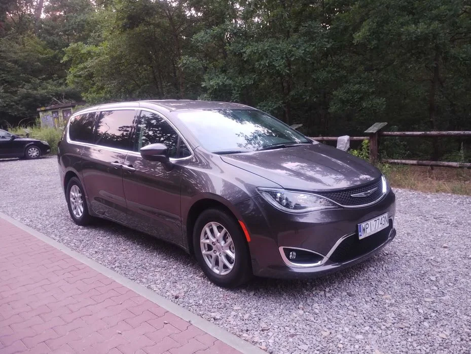 Chrysler Pacifica 2022 38tys.km – zdjęcie 2