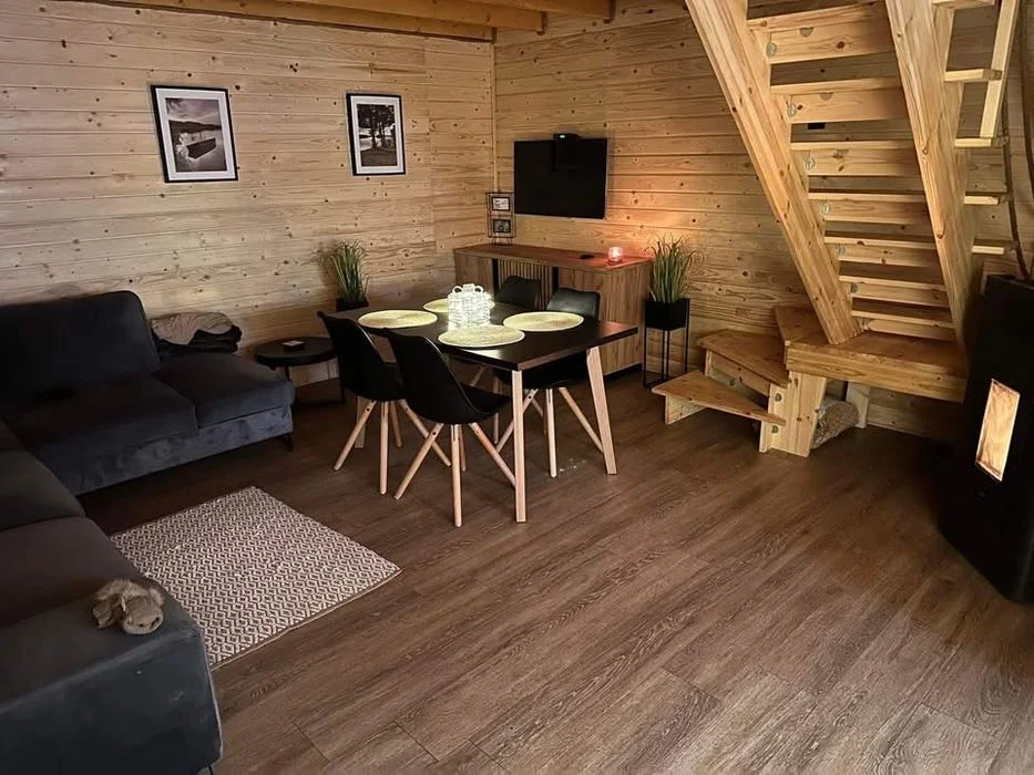 Domek z jacuzzi i sauna (wszystko w cenie ) – zdjęcie 9