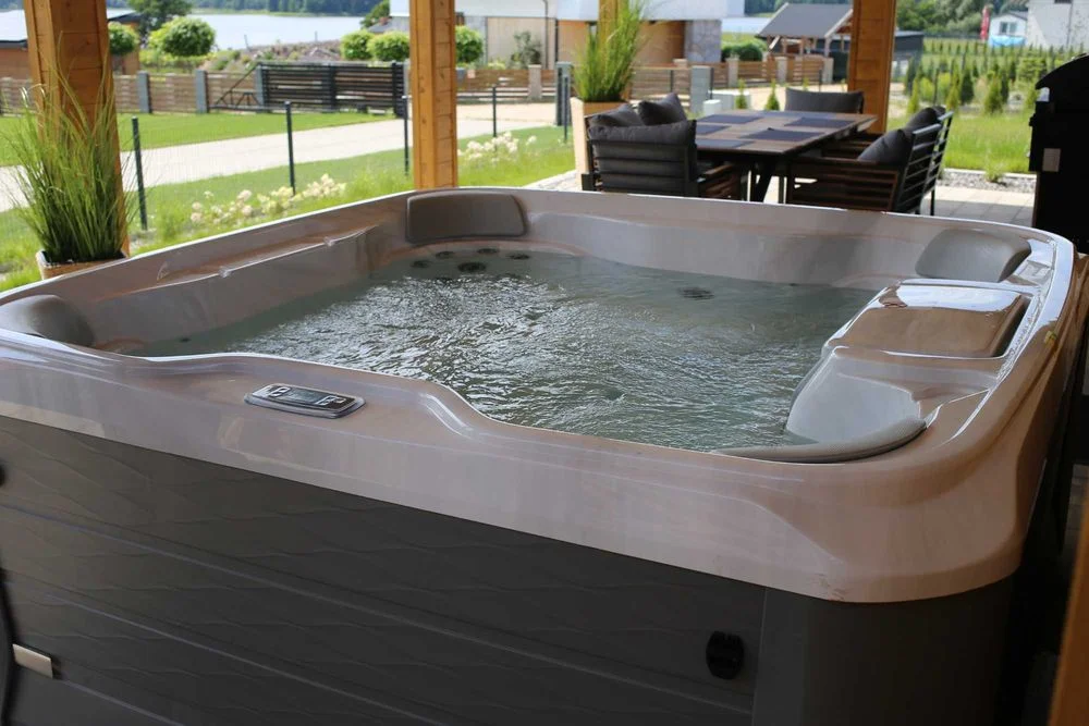 Wypoczynkowy mazurski dom nad jeziorem do wynajęcia z jacuzzi i sauną – zdjęcie 4
