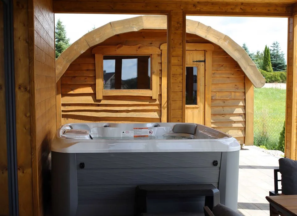 Wypoczynkowy mazurski dom nad jeziorem do wynajęcia z jacuzzi i sauną – zdjęcie 5