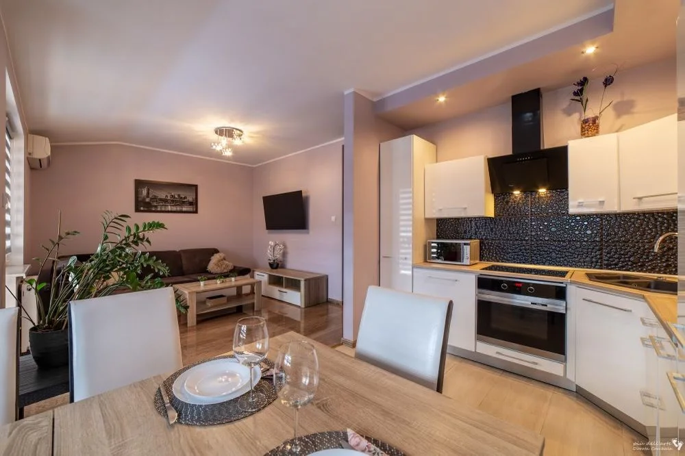 Apartament w Ustroniu ,Równica ,nocowanie ,sanatorium Równica,Utropek, blisko centrum – zdjęcie 2