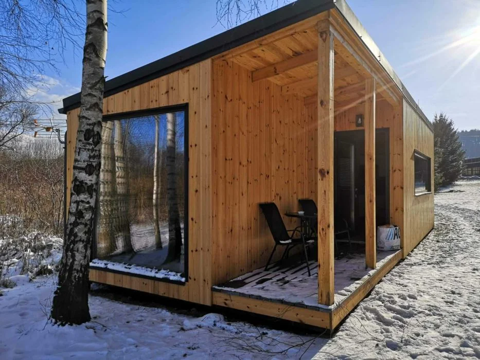 Domek z sauną nad jeziorem – zdjęcie 3