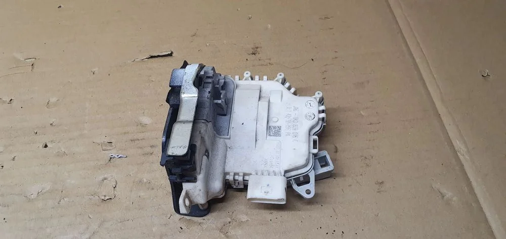 Zamek prawy tył tylny prawy Audi A4 B8 8K0839016C – zdjęcie 4
