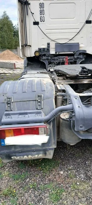 Scania 124/420 ciągnik siodłowy – zdjęcie 4