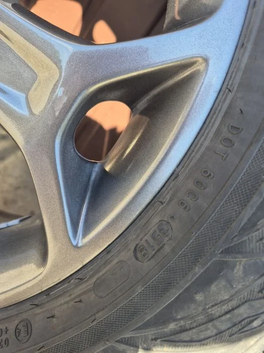 Felgi 5x108 ford kuga 235/55/17 zina 2023r 7mm – zdjęcie 8