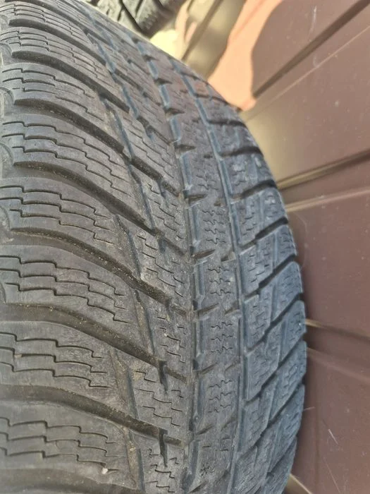 Felgi 5x108 ford kuga 235/55/17 zina 2023r 7mm – zdjęcie 9