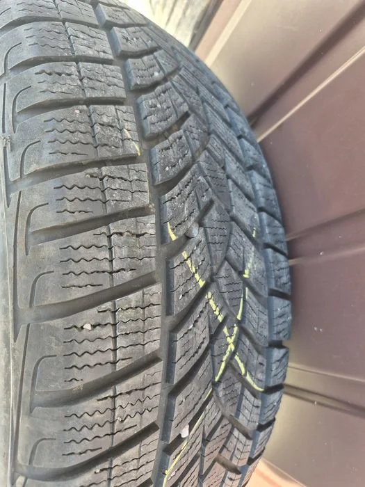 Felgi 5x108 ford kuga 235/55/17 zina 2023r 7mm – zdjęcie 4