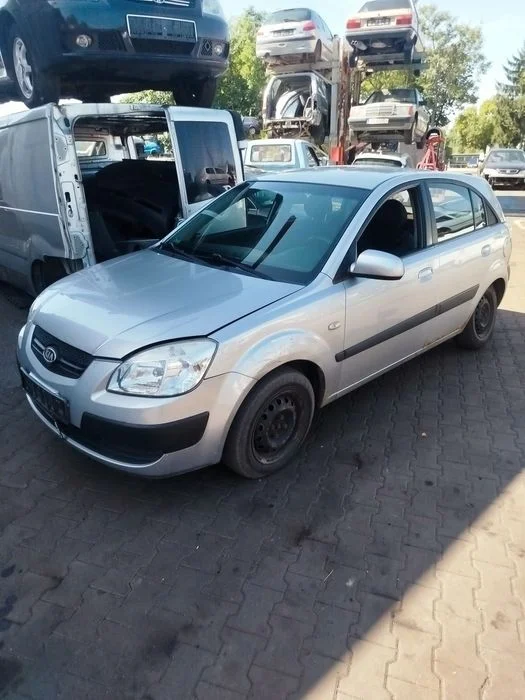 Kia Rio na części. – zdjęcie 2