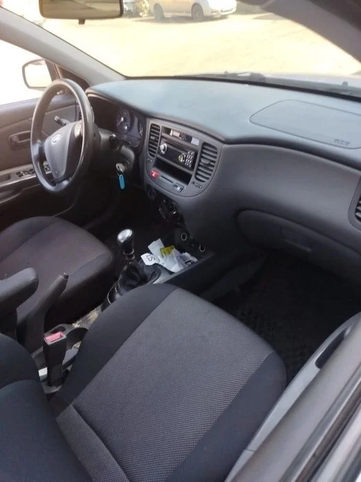 Kia Rio na części. – zdjęcie 4