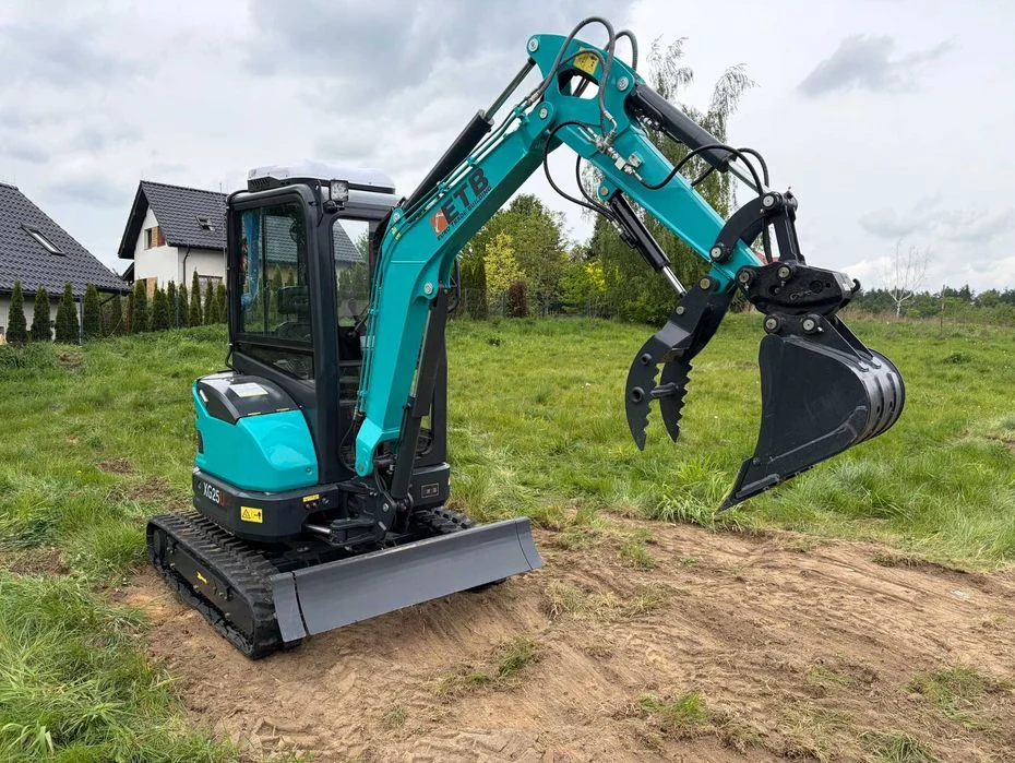 Minikoparka ETB XG25U 2,8T 2800KG YANMAR Klimatyzacja Ogrzewanie + 3 Łyżki Chwytak i Szybkozłącze – Gwarancja , Serwis – Dostawa cała polska