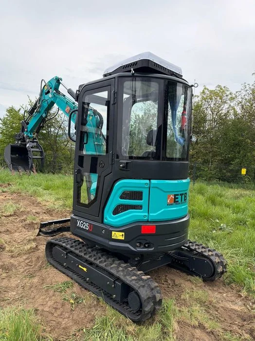 Minikoparka ETB XG25U 2,8T 2800KG YANMAR Klimatyzacja Ogrzewanie + 3 Łyżki Chwytak i Szybkozłącze – Gwarancja , Serwis – Dostawa cała polska – zdjęcie 5