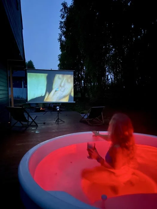 Ogrodzony domek nad morzem Sasino z balią kominkiem jacuzzi kaszuby pies – zdjęcie 3