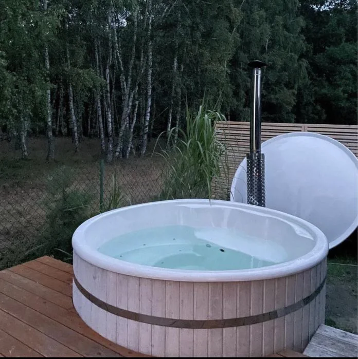 Ogrodzony domek nad morzem Sasino z balią kominkiem jacuzzi kaszuby pies – zdjęcie 2