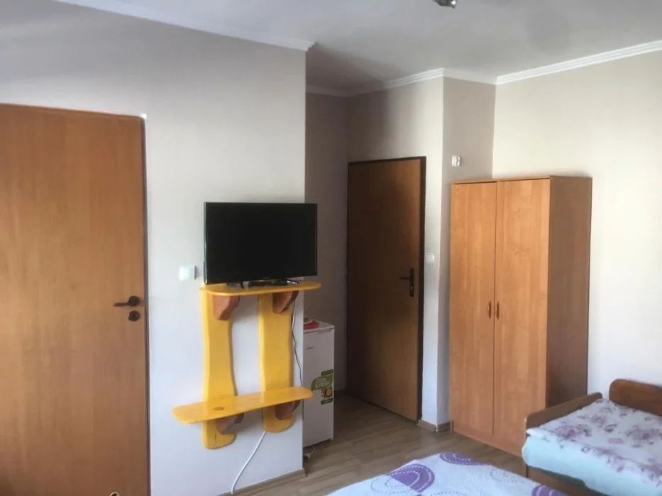 Wynajem pokoi w Krynicy Morskiej // Pokoje Gościnne u EWY – zdjęcie 2
