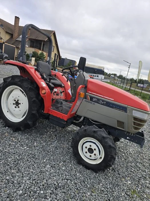 Mini traktor,ciągnik ogrodniczy,sadowniczy,4x4,japończyk – zdjęcie 4