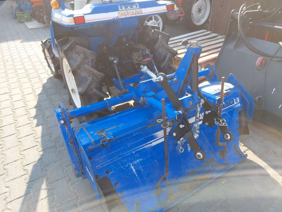 Powystawowy 4x4 ciągnik kubota yanmar iseki z glebogryzarką – zdjęcie 3