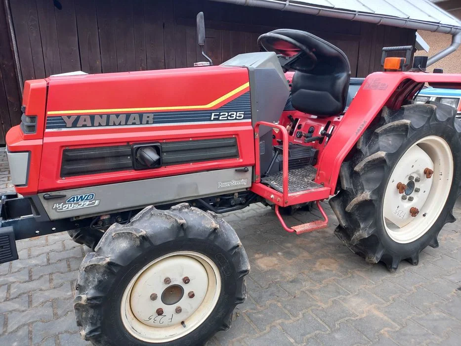 Powystawowy 4x4 ciągnik kubota yanmar iseki z glebogryzarką – zdjęcie 5