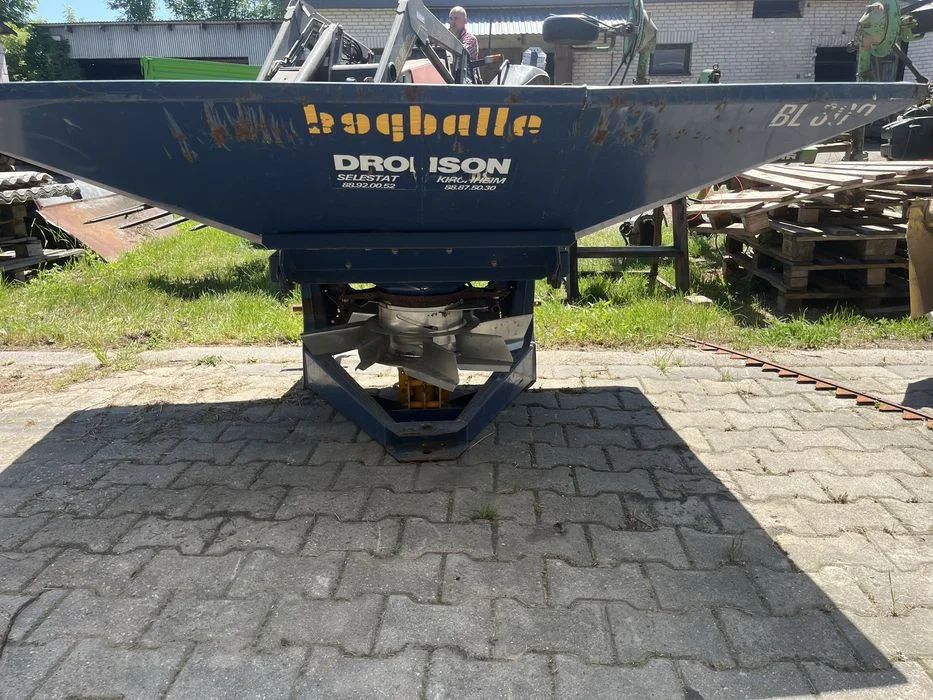 Rozsiewacz nawozu bagballe bl300 (amazone/kuhn/sulky) – zdjęcie 3