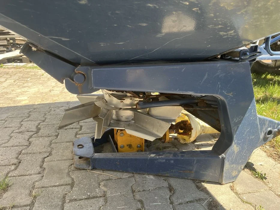 Rozsiewacz nawozu bagballe bl300 (amazone/kuhn/sulky) – zdjęcie 2
