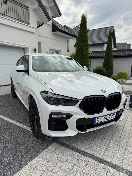 BMW X6 40i xDrive M-Pakiet – 2021 – Przebieg 68 000 km – Biały – Bogate Wyposażenie – PERFEKCYJNY STAN – zdjęcie 2